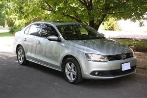 Volkswagen Vento 2.5 FSI Luxury Aut (170Cv)