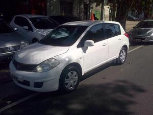 Nissan Tiida Visia