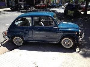 Fiat 600 puerta suicida