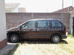 Chrysler Caravan 3.3 SE Aut