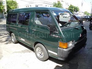 Mitsubishi L-300 Minibus