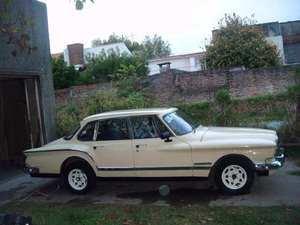 Chrysler valiant II sedan 4 puertas