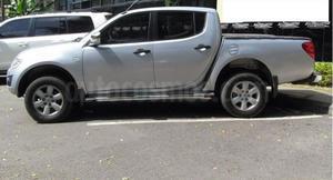 Mitsubishi L-200 4x4 2.5 DI-D Cabina Doble