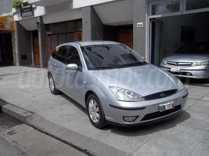 Ford Focus 5P Ghia TDi Seguridad