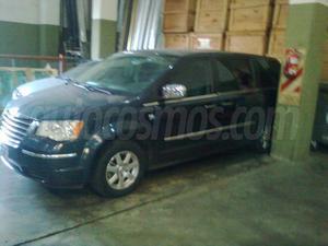 Chrysler Town and Country Limited