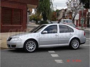 Volkswagen Bora 1.8 T Highline